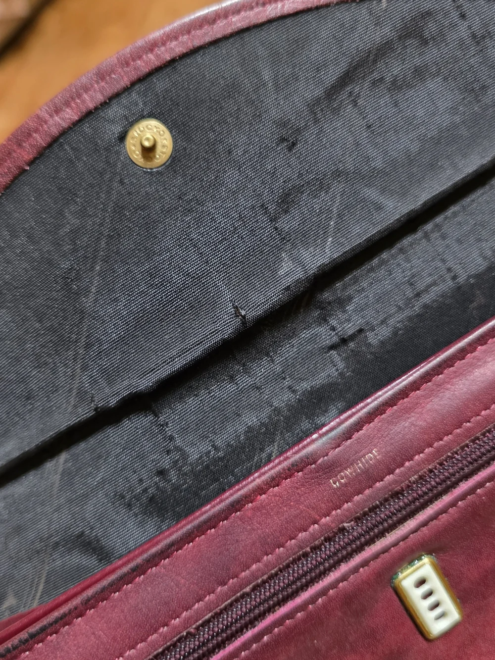 Vintage Rolfs Burgundy Red Cowhide Leather Wallet